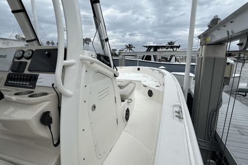 Boston Whaler 25 Dauntless image