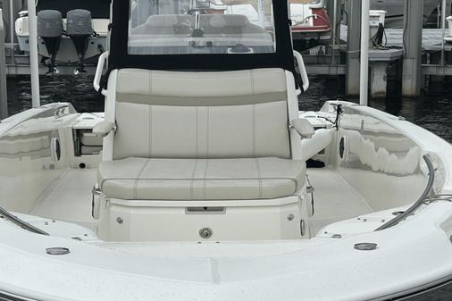 Boston Whaler 25 Dauntless image