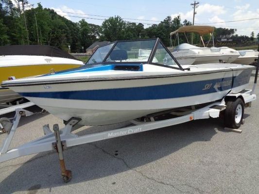 Correct Craft Ski Nautique 2001 - main image