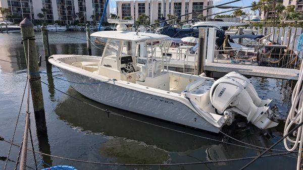 Cobia 301 Center Console 