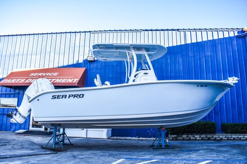 Sea-pro 239-CENTER-CONSOLE image