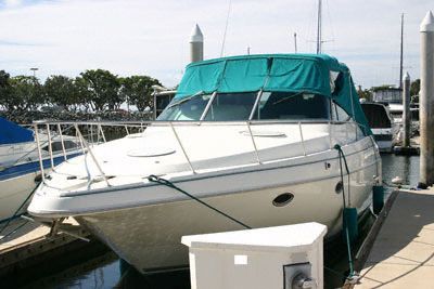 Cruisers Yachts Esprit 3570 