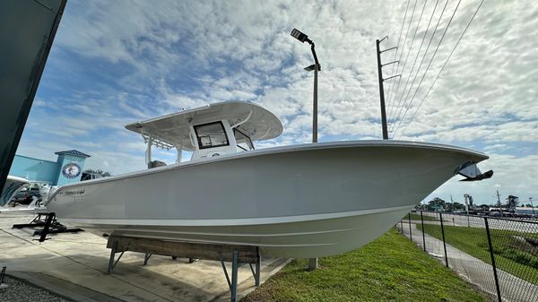 Sea Pro 320 DLX