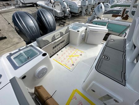 Sea Pro 320 DLX image