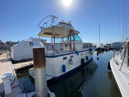 Hatteras Double Cabin Motoryacht image