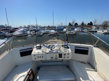 Hatteras Double Cabin Motoryacht image