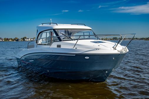 Beneteau Antares 8 image