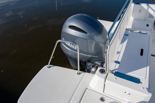 Beneteau Antares 8 image