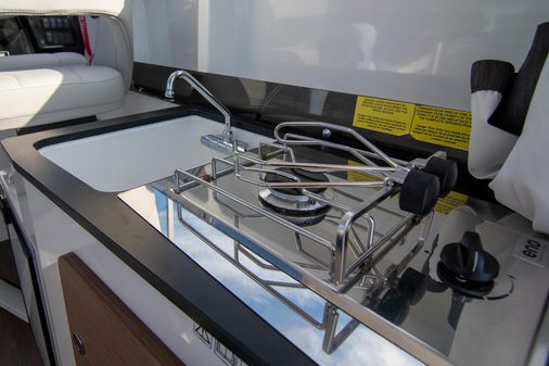 Beneteau Antares 8 image