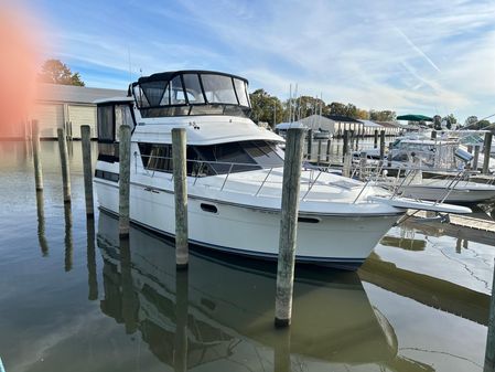 Carver 38-AFT-CABIN image