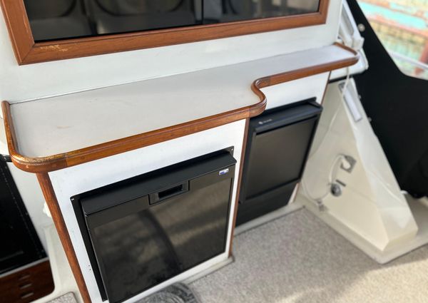 Carver 38-AFT-CABIN image