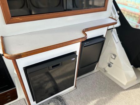 Carver 38-AFT-CABIN image