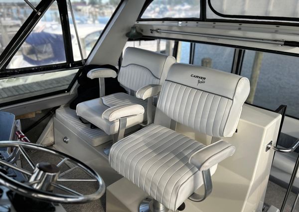 Carver 38-AFT-CABIN image