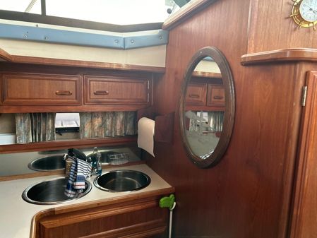 Carver 38-AFT-CABIN image