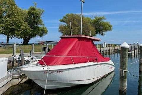 Boston Whaler 240 Outrage