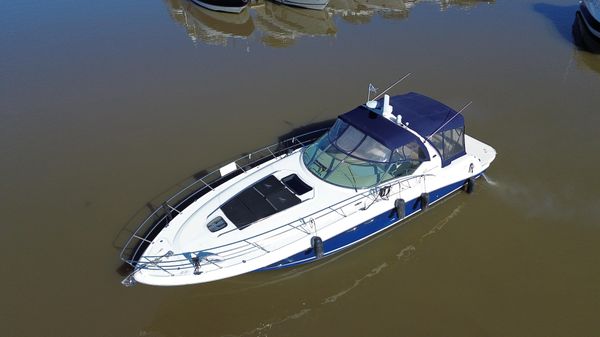 Sea Ray Sundancer image