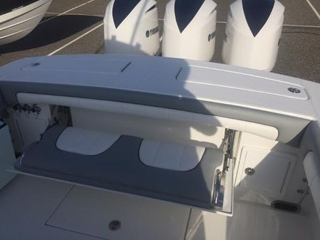 Regulator 34-CENTER-CONSOLE image