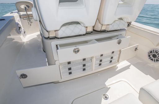 BlackWater 23 Hybrid image