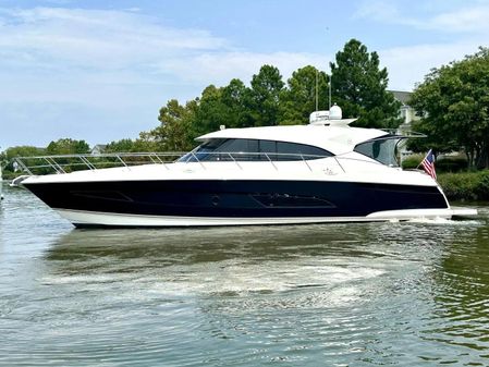 Riviera 5400 Sport Yacht image