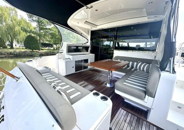 Riviera 5400 Sport Yacht image