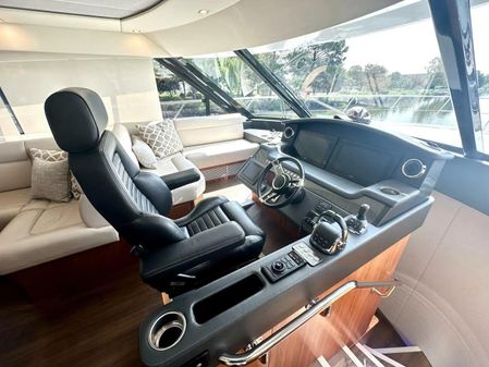 Riviera 5400 Sport Yacht image