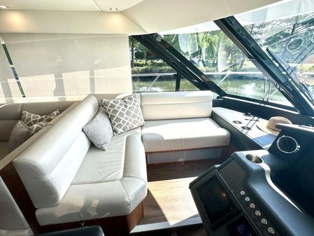 Riviera 5400 Sport Yacht image