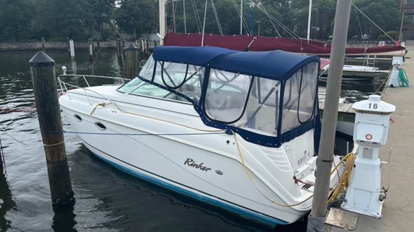 Rinker 270 Fiesta Vee 