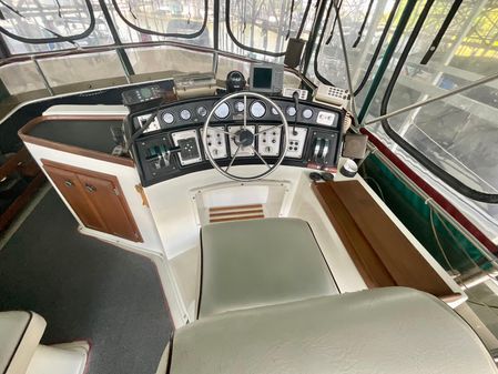 Carver 3607-AFT-CABIN-MOTORYACHT image