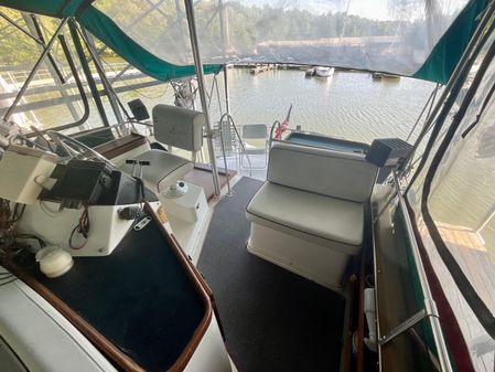 Carver 3607-AFT-CABIN-MOTORYACHT image