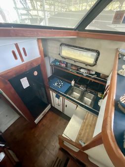 Carver 3607-AFT-CABIN-MOTORYACHT image