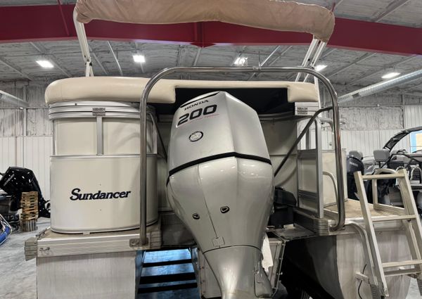 Sundancer-pontoons 243-TRITOON image