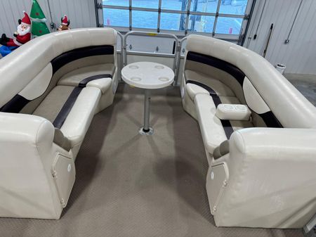 Sundancer-pontoons 243-TRITOON image