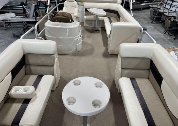 Sundancer-pontoons 243-TRITOON image