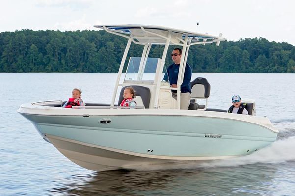Stingray 216 CC - main image