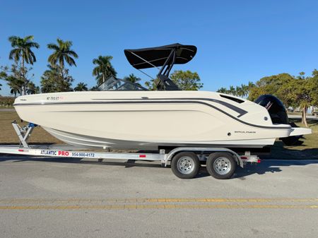 Bayliner DX2200 image