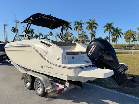 Bayliner DX2200 image