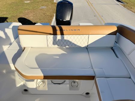 Bayliner DX2200 image