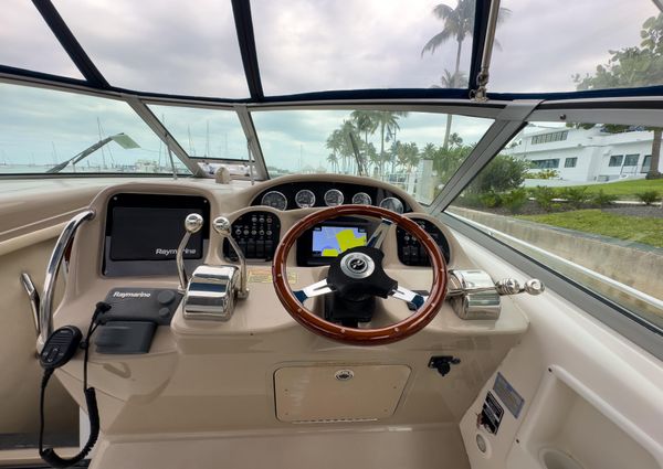 Sea Ray 340 Sundancer image