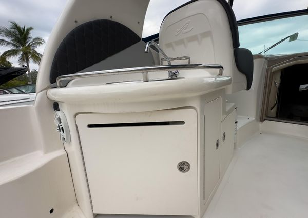 Sea Ray 340 Sundancer image