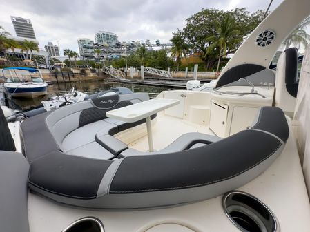 Sea Ray 340 Sundancer image