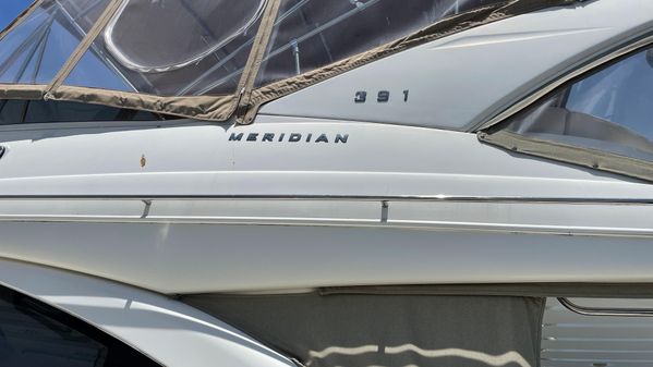 Meridian 391 Sedan image