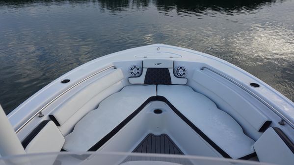 Tidewater 210 LXF image