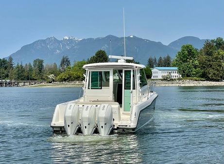 Boston Whaler 345 Conquest Pilothouse image