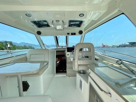 Boston Whaler 345 Conquest Pilothouse image