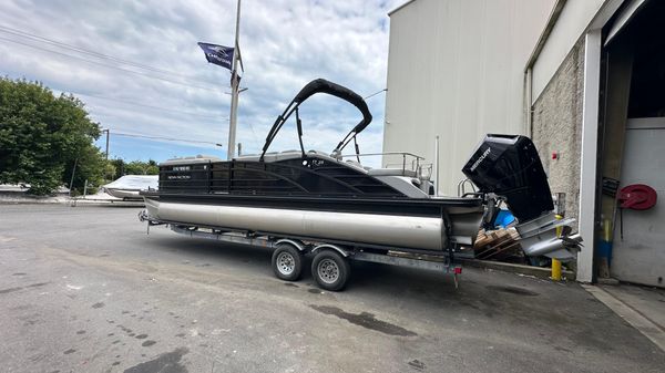 Bennington 25RCW