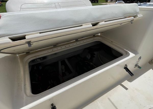 Pursuit 230-CENTER-CONSOLE image