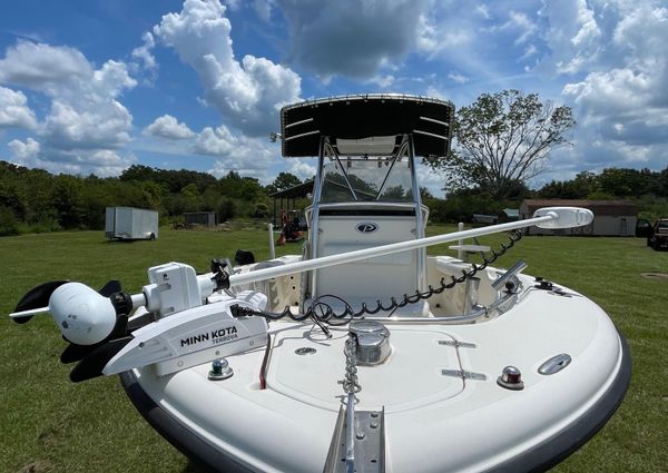 Pursuit 230-CENTER-CONSOLE image