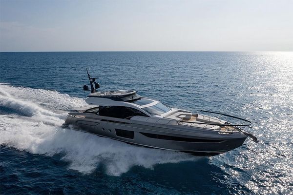 Azimut S8 - main image