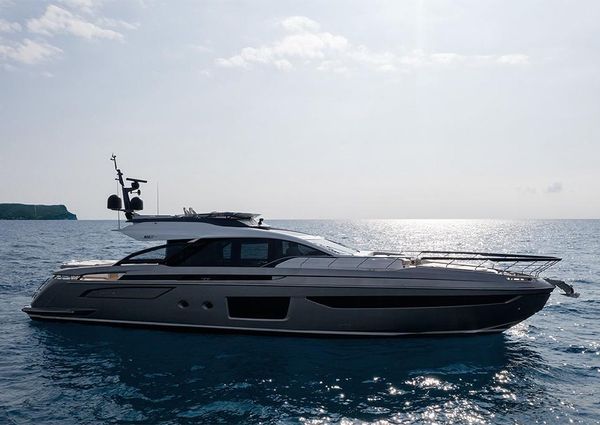 Azimut S8 image