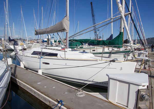 Beneteau 31 image